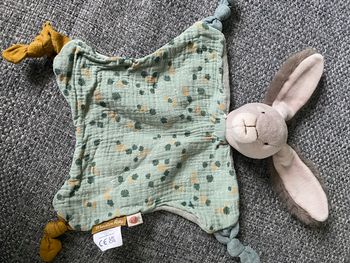 Doudou lapin plat sauge moulin roty