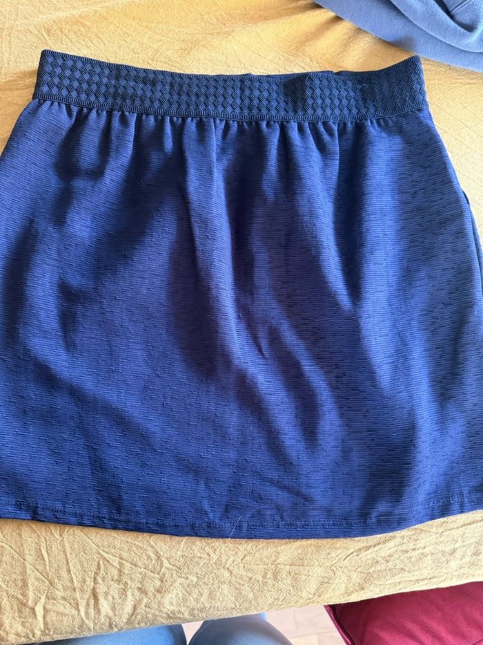 Jupe NafNaf marine T.44 neuve - photo numéro 3