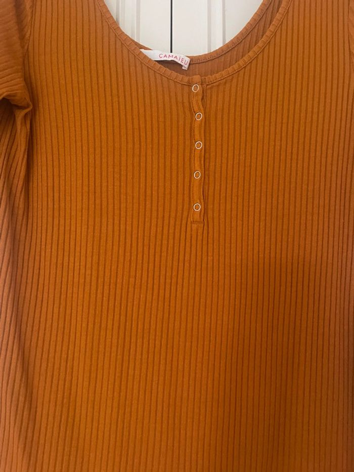 Teeshirt moutarde - photo numéro 3