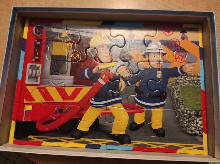 Puzzle Sam le pompier - photo numéro 4