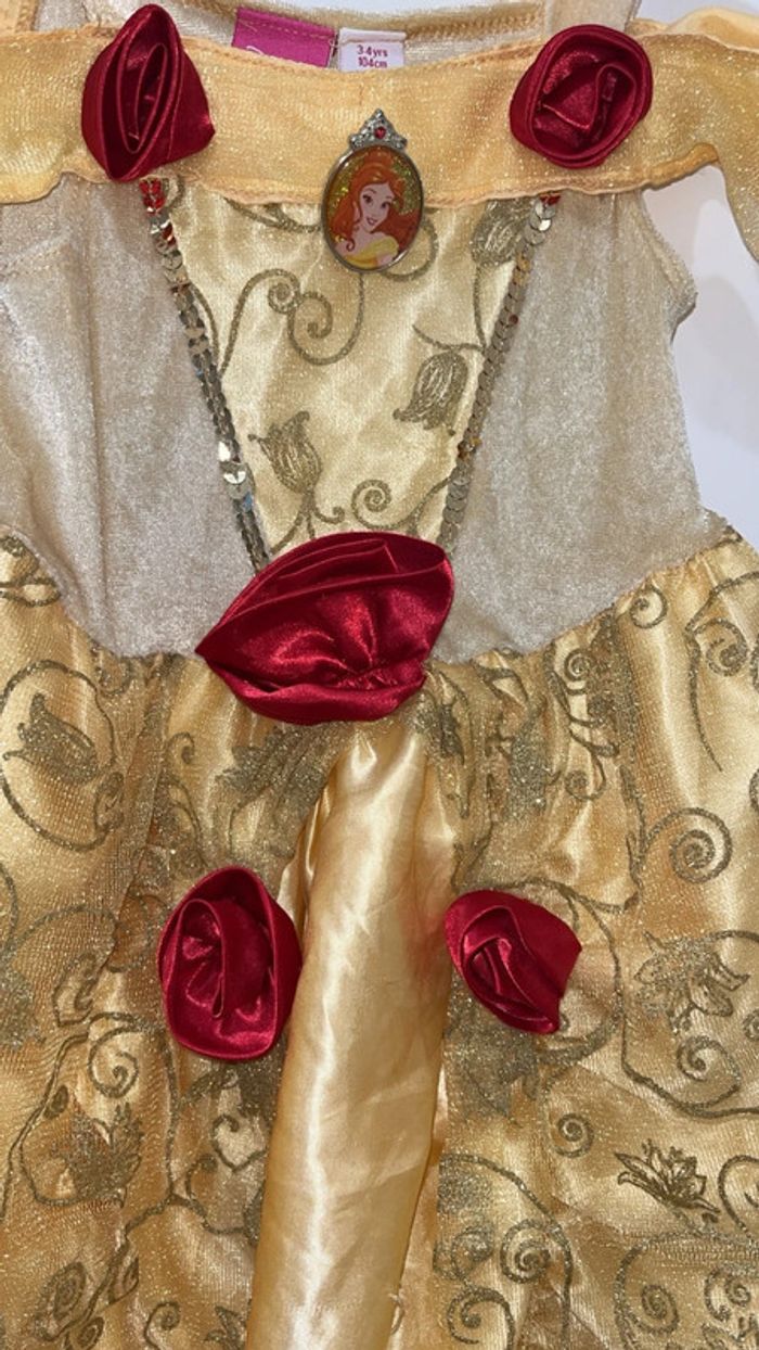 Magnifique robe Belle 🌹 Disney - photo numéro 3