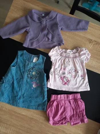 Robe en jean's Avec Tee-shirt gilet et short 6M