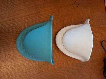 Lot 2 maniques silicone