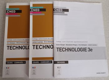Lot Complet CNED Technologies Collège 3ème Cours, Corrigés et devoirs