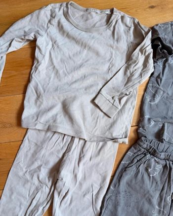 Lot de 4 pyjamas garçons 12-18mois