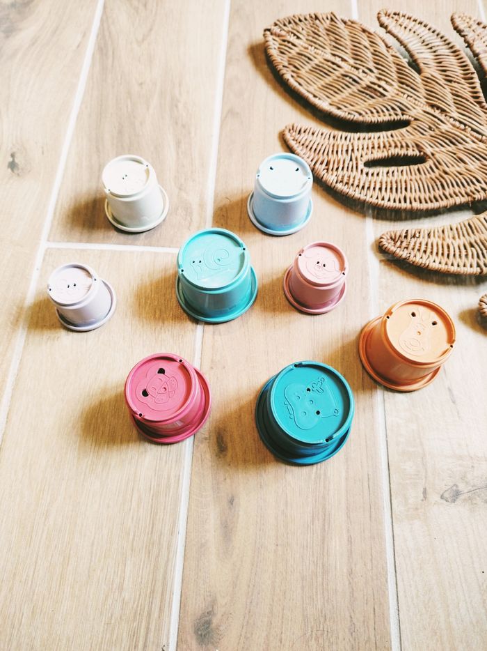 🐱Lot de 8 Plots/ gobelets gigognes en plastique à emboîter dessins animaux - photo numéro 2