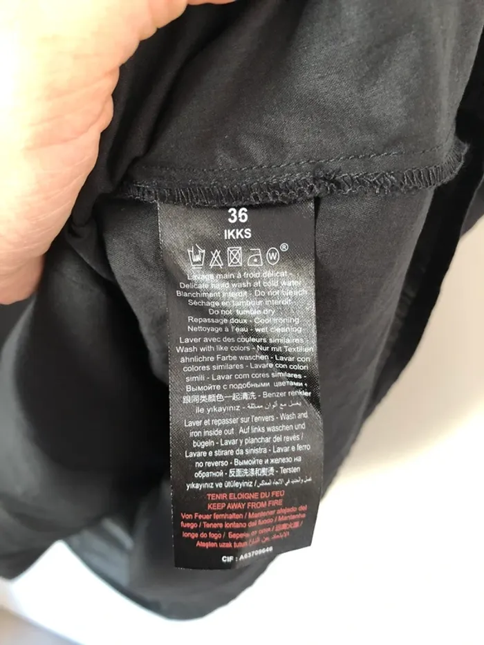 Jupe longue IKKS noire avec broderies taille S - photo numéro 6