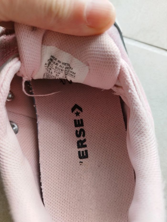 Baskets Converse taille 32 - photo numéro 4