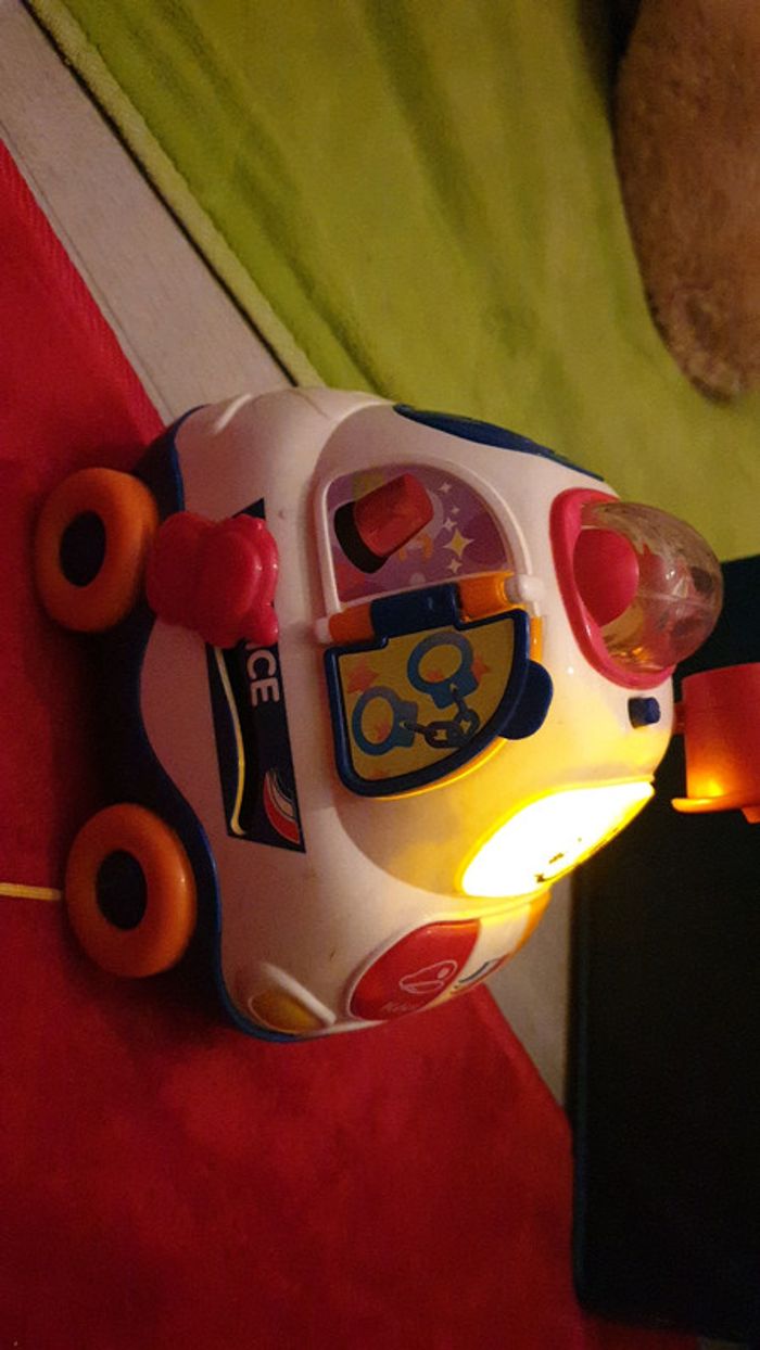 Voiture police musicale - photo numéro 4