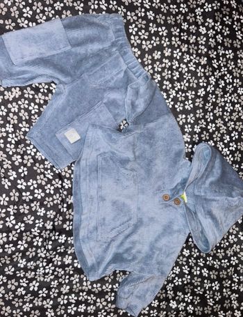 Survêtement tape à l’œil