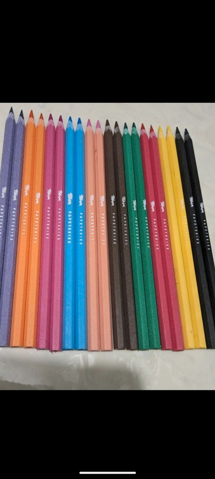 Lot de 20 crayons de couleur Pichon. - photo numéro 3