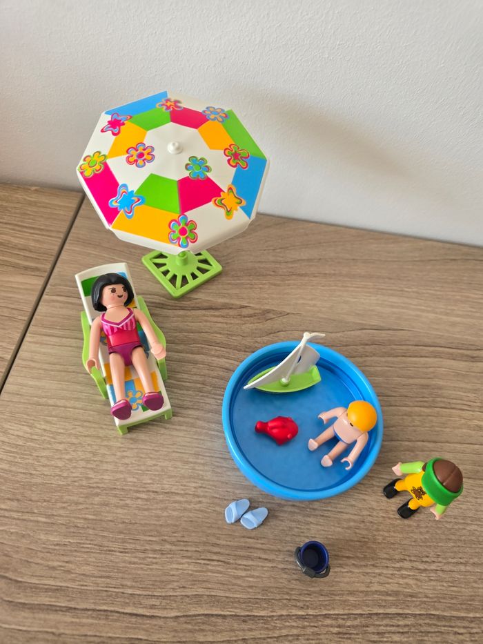 Petit lot de playmobil - photo numéro 2