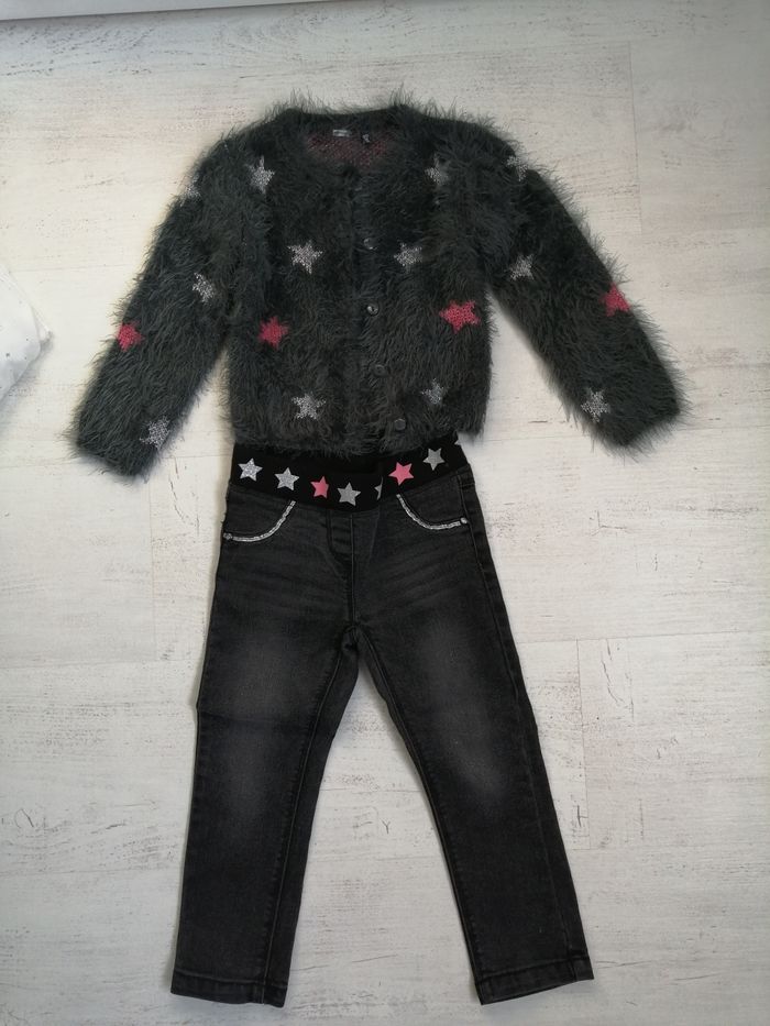 Veste et pantalon noire à étoiles 18 24  mois 3 pommes