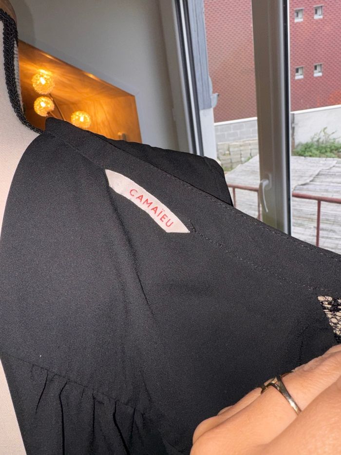 Deux chemises dentelle - photo numéro 4