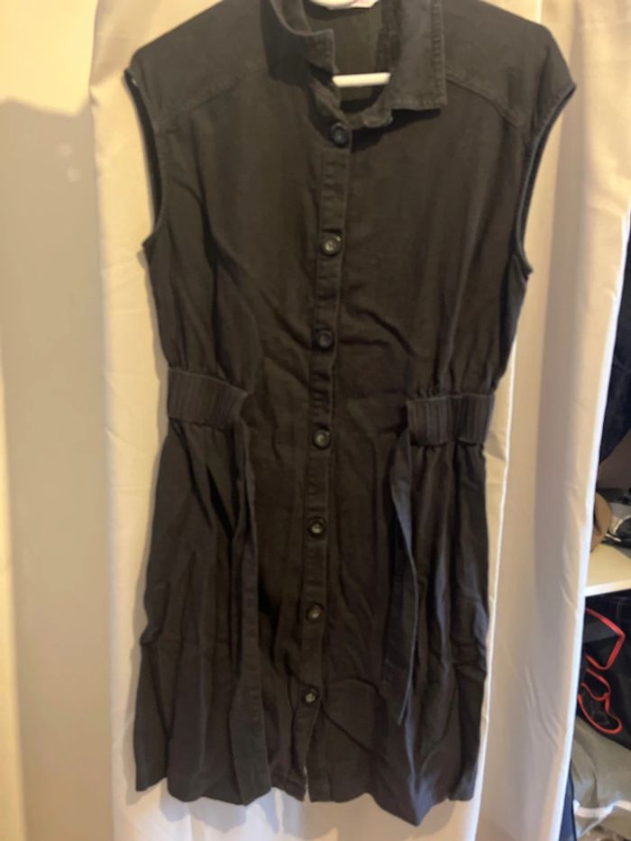 Robe sans manche - photo numéro 2