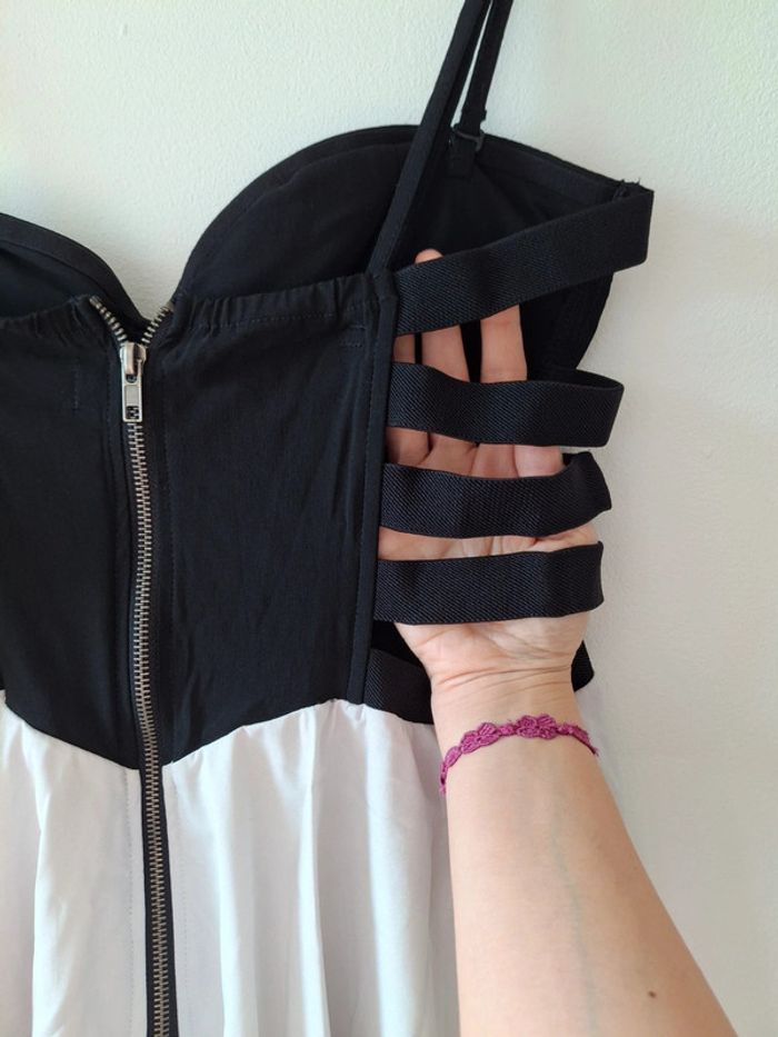 Robe fluide bicolore ouverture dos - photo numéro 5