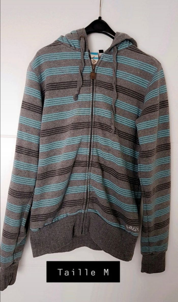 Veste à capuche taille M