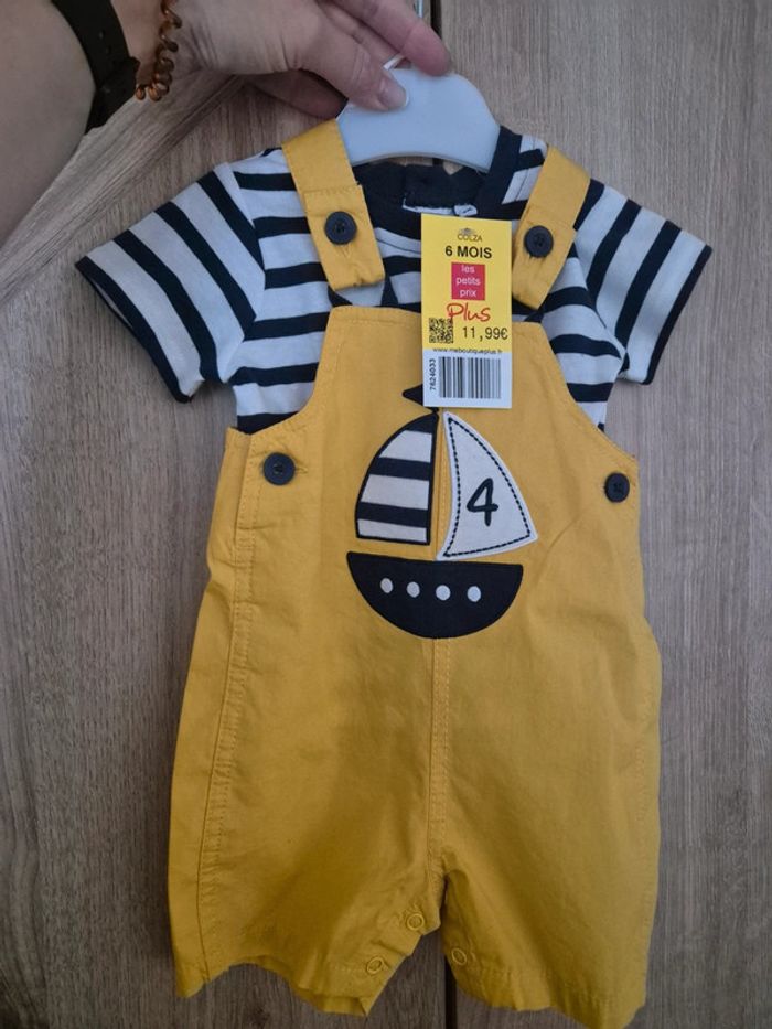 Ensemble marin salopette + t-shirt NEUF