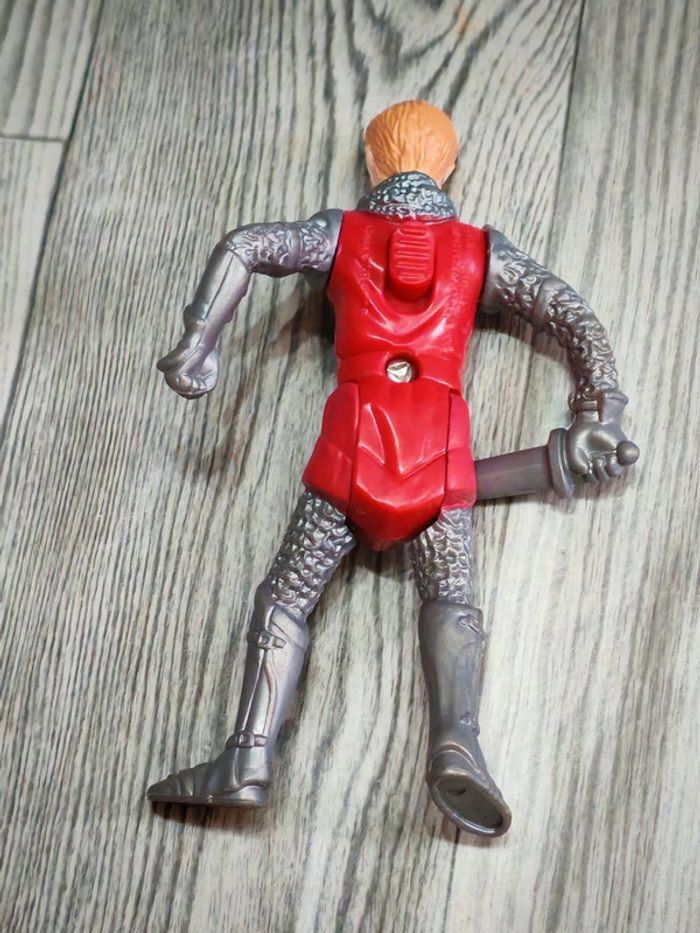 McDonald's figurine 2005 Narnia disney - photo numéro 2