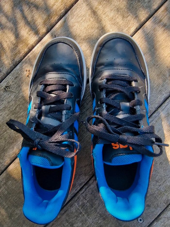 Baskets adidas taille 37 1/3 - photo numéro 4