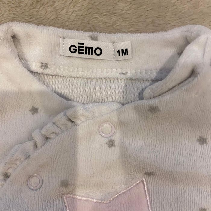 Pyjama en velours, bébé fille 1 mois. - photo numéro 2