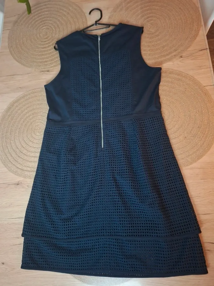 Robe Armani Exchange A|X bleu marine chic ajourée T.40/42 - photo numéro 16