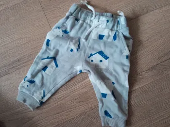 Jogging c&a 3-6 mois