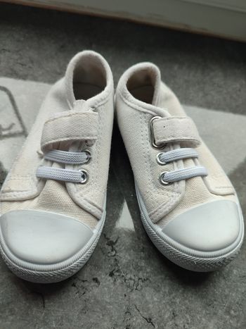 Baskets en toile 23