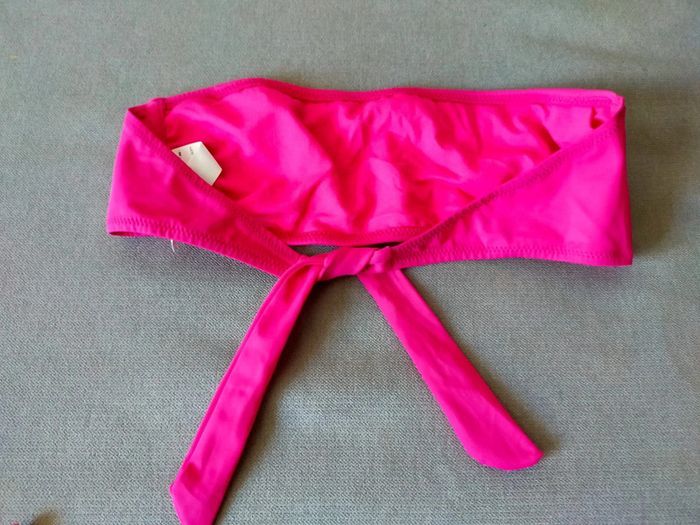 Bikini 2 pièces rose fuchsia à sequins – Haut 85 / Bas 38 – Neuf avec étiquette – Golden Lady - photo numéro 3