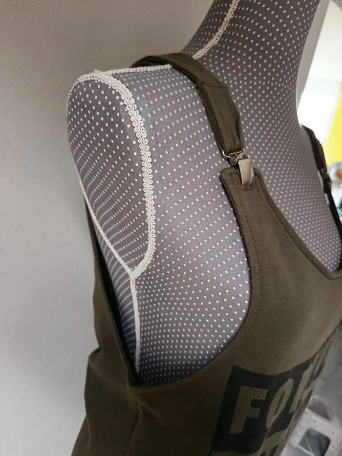 Robe salopette kaki à bretelles Taille S / M - photo numéro 5