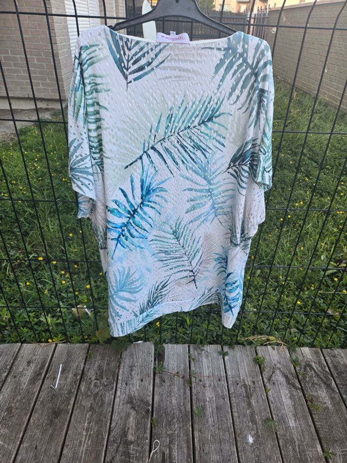 tee shirt toscane taille 5 - photo numéro 2