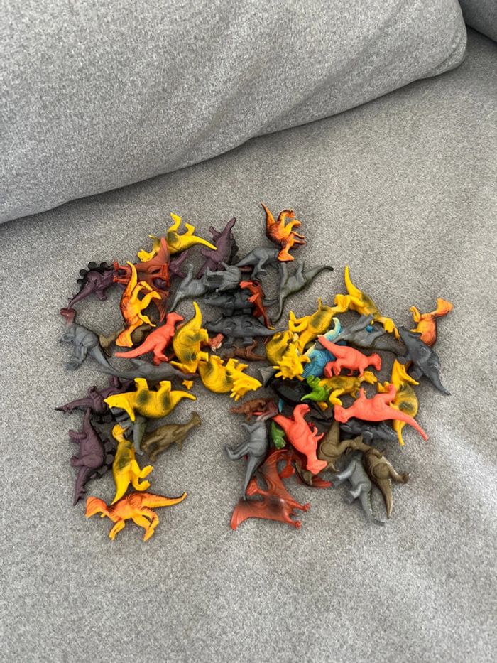 Figurine dinosaures