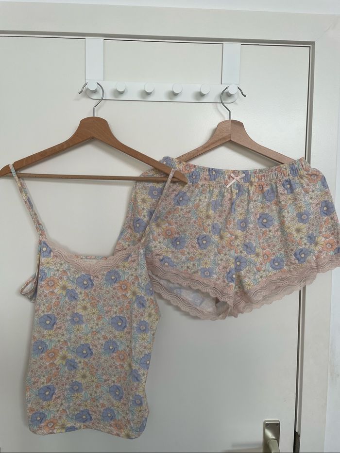 Ensemble pyjama fleuri Primark