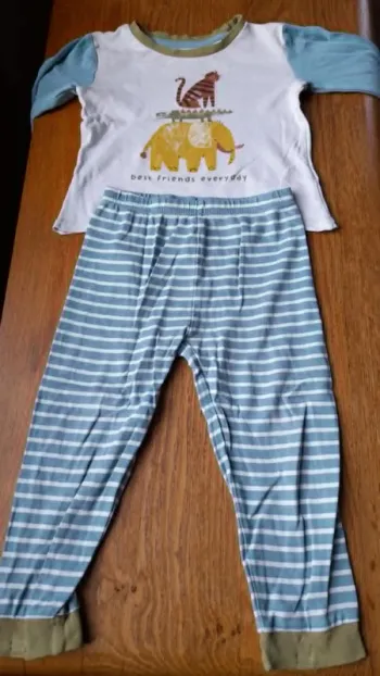 Pyjama 2 pièces Primark 2 ans