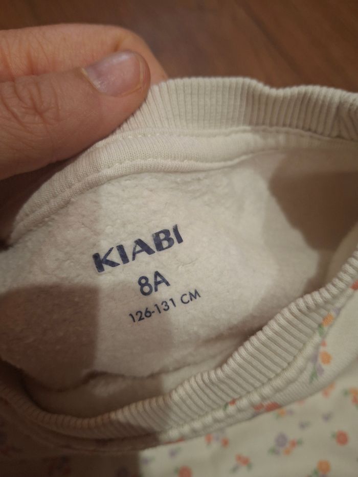 Sweat à fleurs Kiabi 8ans - photo numéro 3
