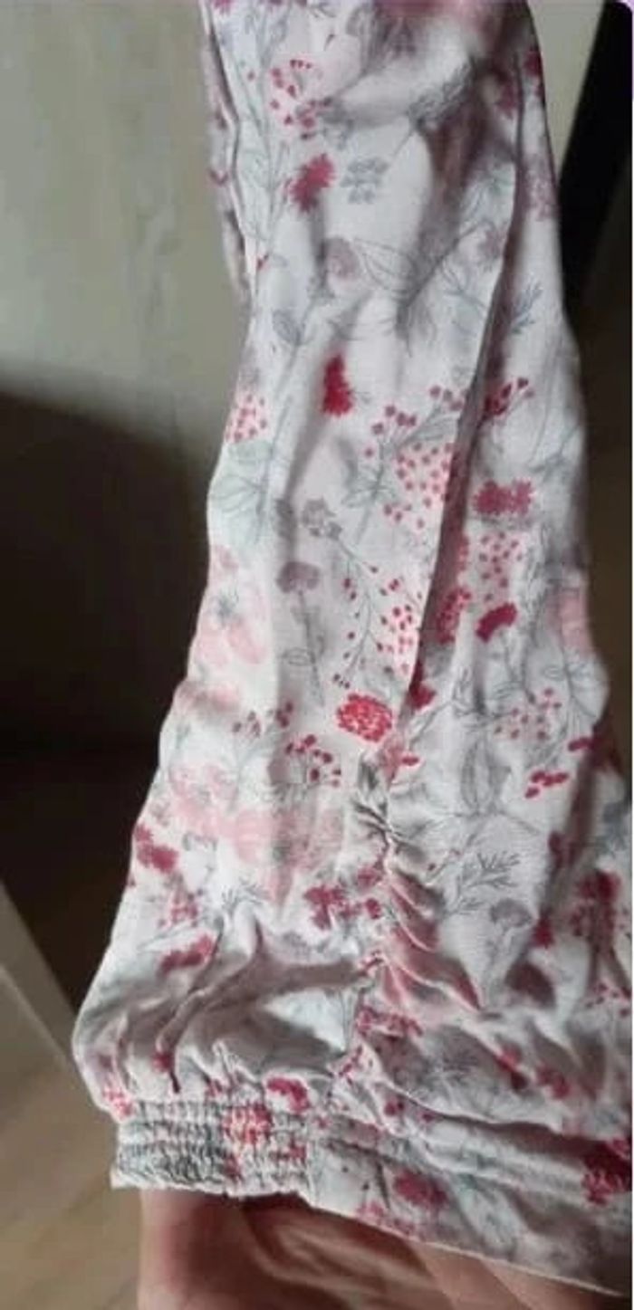Combinaison fluide rose fleuries tape à l'oeil 8 ans état neuve - photo numéro 4