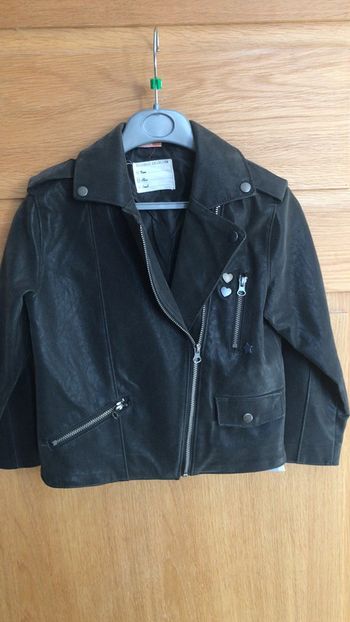 Veste tape à l’œil