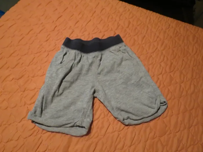 Short taille 3 ans garçon - photo numéro 2