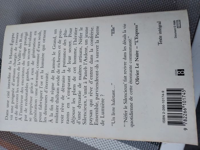 Livre de poche - photo numéro 2