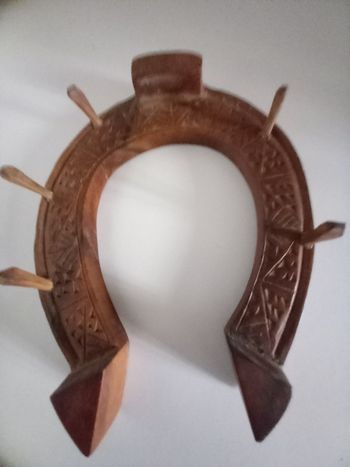 Fer à cheval en bois vintage pour déco