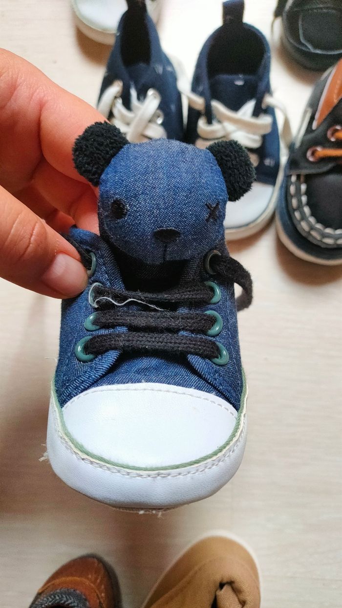 Lot de  trois paires chaussures bébé - photo numéro 2
