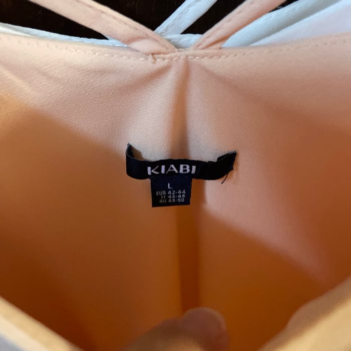2 débardeurs blanc et chair - photo numéro 2