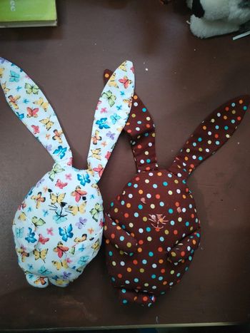 Lot de 2 doudous tissu lapin