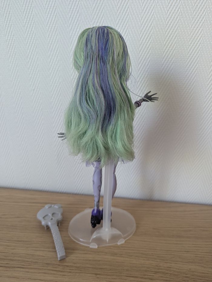 Poupée Monster high Twyla 13 wishes - photo numéro 5
