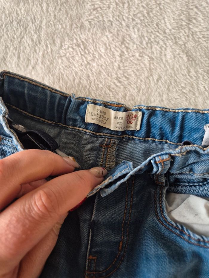 Lot 2 jeans 18 mois - photo numéro 4