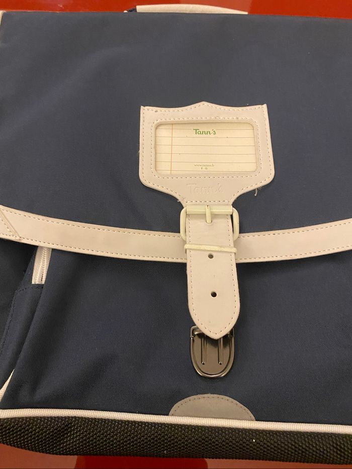 Cartable bleu marine neuf - photo numéro 5