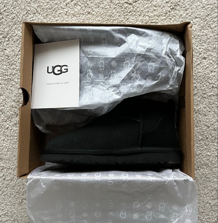 Bottines UGG Classic Ultra Mini Platform - Taille 39 - Neuves - photo numéro 9