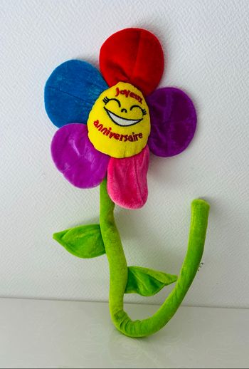 Fleur décoration Joyeux anniversaire en peluche