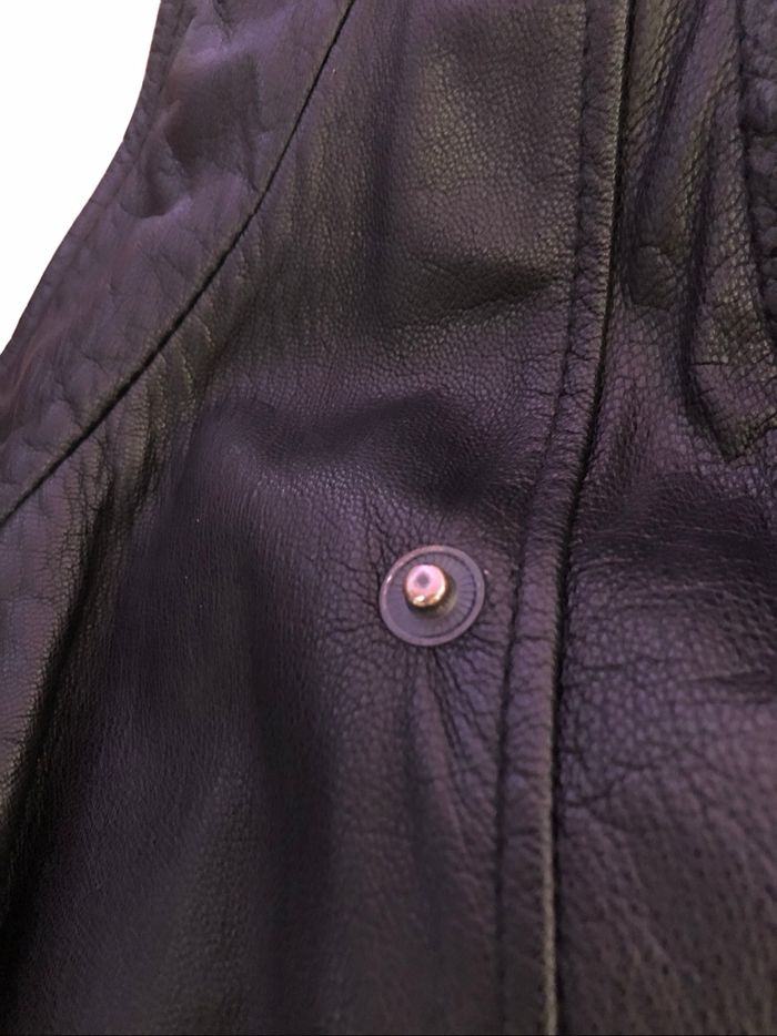 Manteau noir en cuir - photo numéro 8