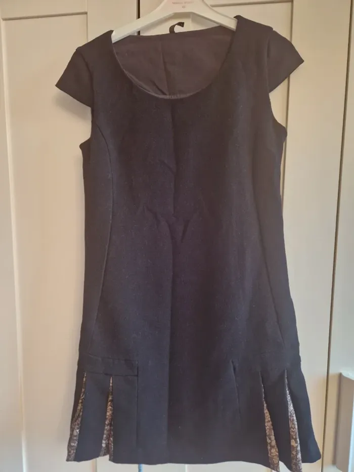 Robe courte noire, Naf Naf, 38 - photo numéro 2